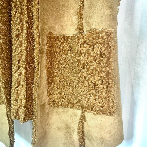 chaleco calientito,color café ,nuevo,Sz L ,$50 - Picture 4 of 11